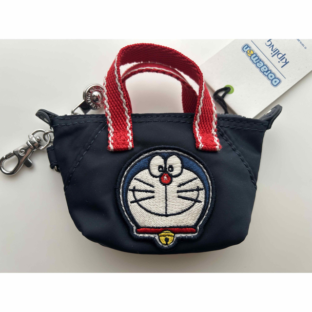 kipling(キプリング)のキプリング　ドラえもん　コラボ　キーチャーム　ポーチ　ポーター　レア レディースのファッション小物(ポーチ)の商品写真