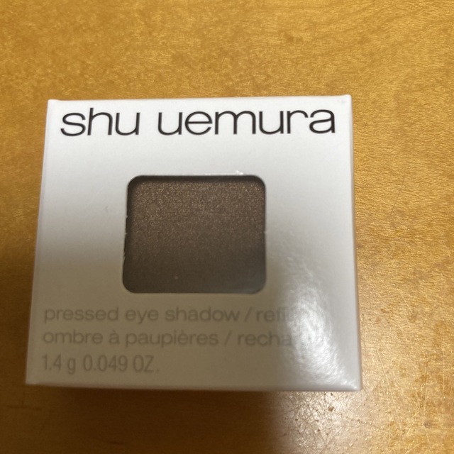 shu uemura(シュウウエムラ)のシュウウエムラ プレスド アイシャドー レフィル P ダークブラウン 861A( コスメ/美容のベースメイク/化粧品(アイシャドウ)の商品写真