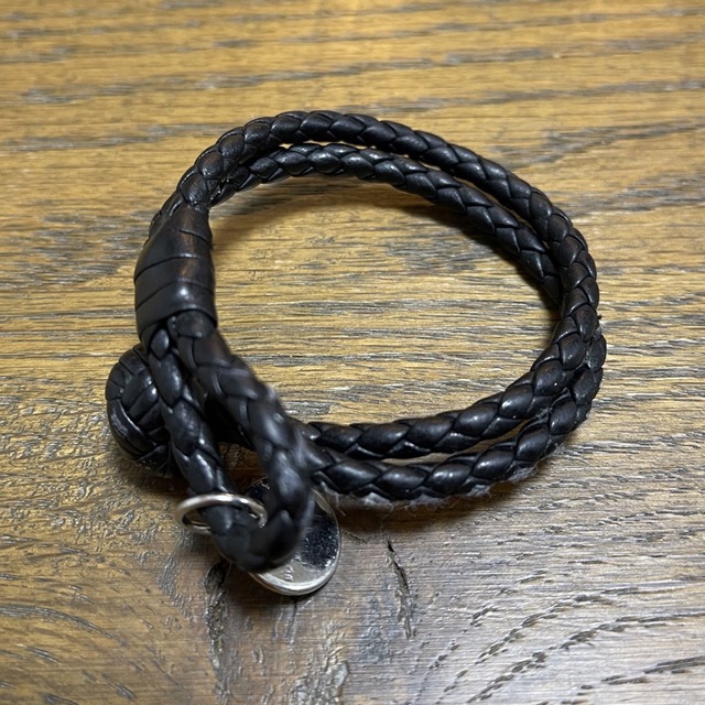 Bottega Veneta(ボッテガヴェネタ)のボッテガヴェネタ　レザーブレスレット メンズのアクセサリー(ブレスレット)の商品写真