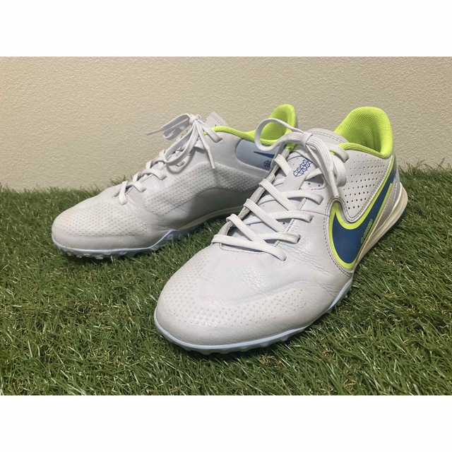 NIKE(ナイキ)のNIKE TIEMPO  25cm スポーツ/アウトドアのサッカー/フットサル(シューズ)の商品写真