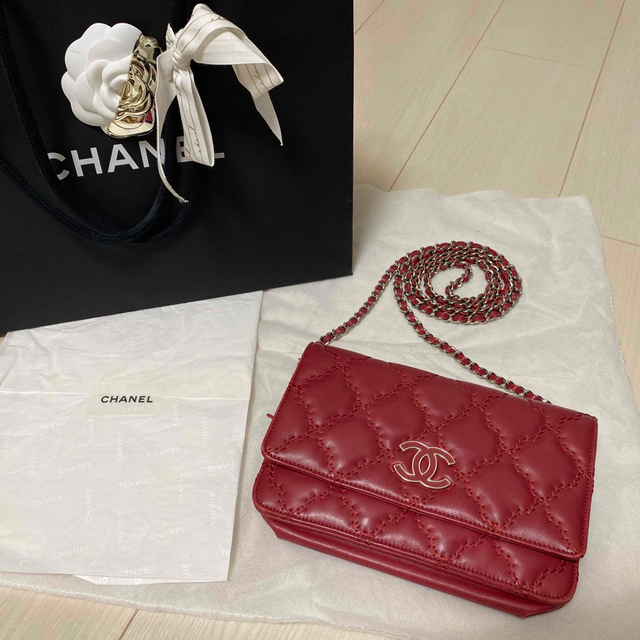 CHANEL(シャネル)のCHANEL クラシックチェーンウォレット　マトラッセ レディースのバッグ(ショルダーバッグ)の商品写真