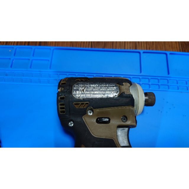 Makita(マキタ)のmakita マキタ18V 充電式インパクトドライバーTD171D 中古品 自動車/バイクのバイク(工具)の商品写真