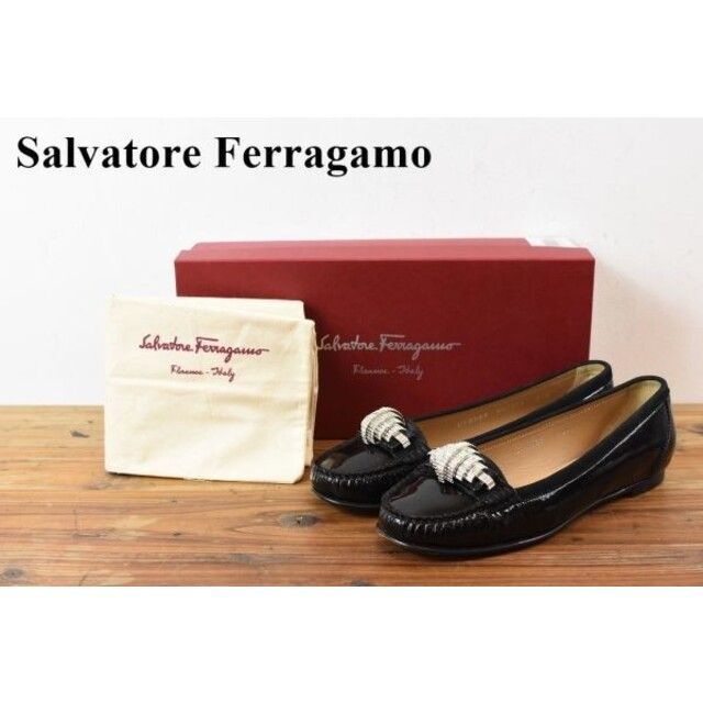 AL AX0016 近年モデル Salvatore Ferragamo | フリマアプリ ラクマ