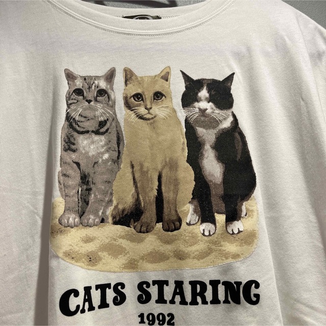 お値下げしました☆【未使用】タグ付き　クティール　Tシャツ　ネコ　猫 レディースのトップス(Tシャツ(半袖/袖なし))の商品写真