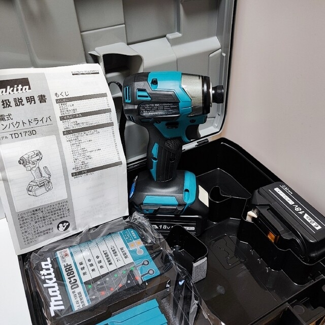 Makita マキタ 18V インパクトドライバー TD173 TD173D B www ...