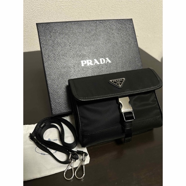 PRADA Re-Nylon xサフィアーノレザー スマートフォンケース プラダ | フリマアプリ ラクマ