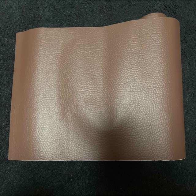 IUMÉ 合皮の補修テープ 約20cm*138cm 合皮シート 合皮の通販 by a♡shop|ラクマ IUMÉ 合皮の補修テープ 約20cm*138cm 合皮シート 合皮 補修シート
