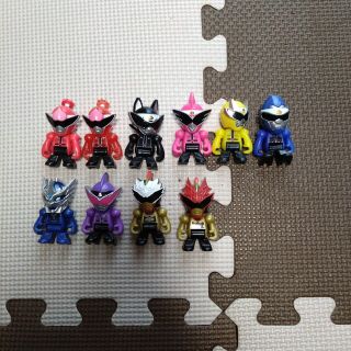 バンダイ(BANDAI)のびっくらたまご　フロアクションヒーロー入浴剤(入浴剤/バスソルト)