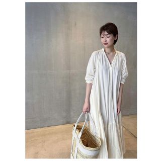 新品 plage Lawn ボリューム Flare ワンピース ナチュラル36 - agedor.ma