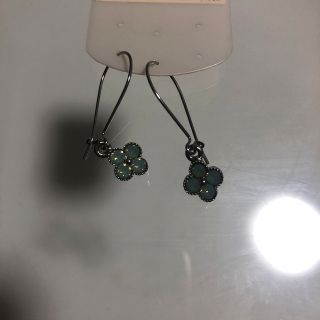 ピアス(ピアス)