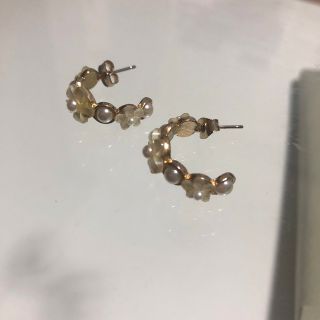 ピアス(ピアス)