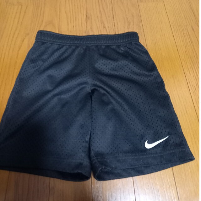 NIKE(ナイキ)のSUNKUNMAMA様 キッズ/ベビー/マタニティのキッズ服男の子用(90cm~)(パンツ/スパッツ)の商品写真