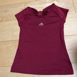 アディダス(adidas)のadidas(Tシャツ/カットソー)