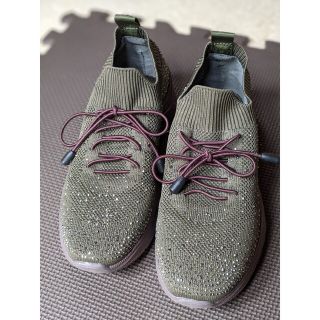 👞未使用👟写真より綺麗👟HEALMEのスリッポンタイプのスニーカー(スニーカー)