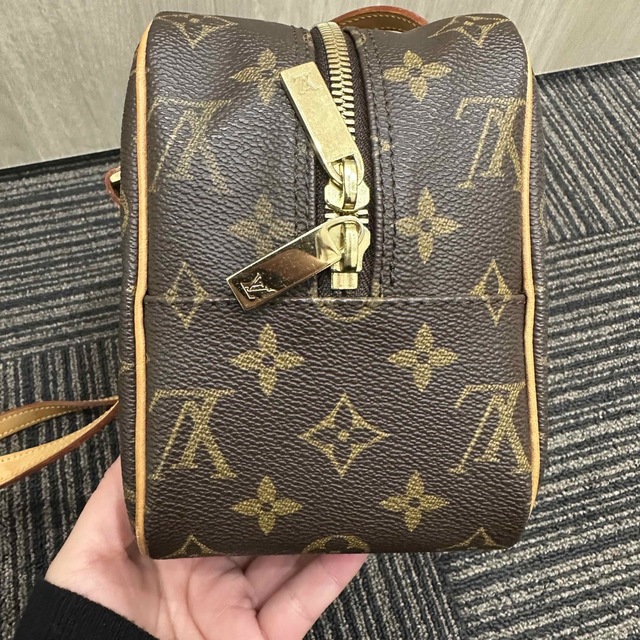 LOUIS VUITTON(ルイヴィトン)の極美品★ LOUIS VUITTON シテMM モノグラム ショルダーバッグ レディースのバッグ(ハンドバッグ)の商品写真