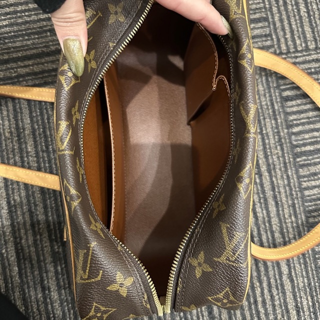 LOUIS VUITTON(ルイヴィトン)の極美品★ LOUIS VUITTON シテMM モノグラム ショルダーバッグ レディースのバッグ(ハンドバッグ)の商品写真