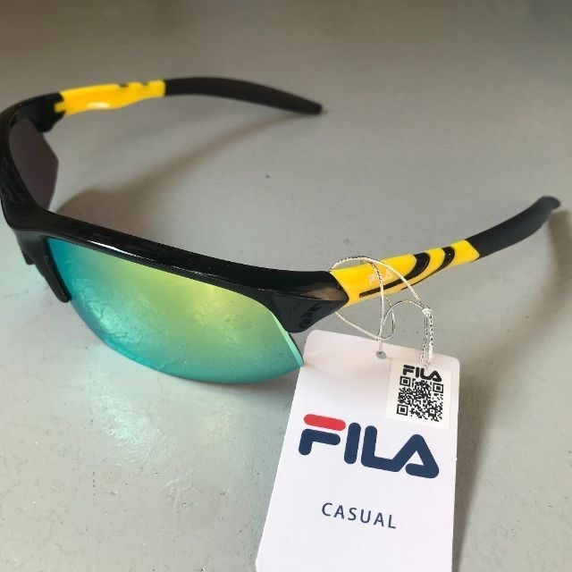 FILA(フィラ)の2点セット30134 NS061-1　　 FILA フィラ スポーツサングラス メンズのファッション小物(サングラス/メガネ)の商品写真