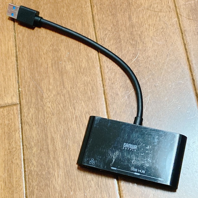 サンワサプライ　LANアダプタ付 USB3.0 ハブ　USB-3H301BK スマホ/家電/カメラのPC/タブレット(PC周辺機器)の商品写真