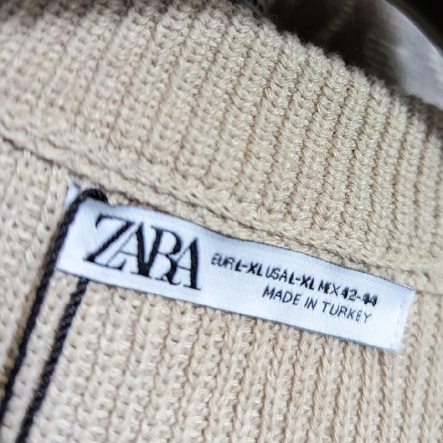 新品 ZARA ﾘﾎﾞﾝﾃｰﾌﾟﾍﾞｽﾄ