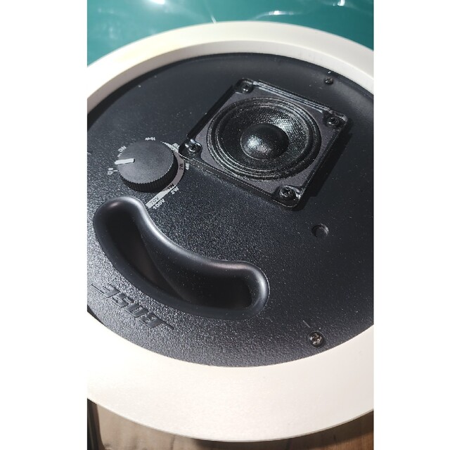 BOSE(ボーズ)のBOSEスピーカー(天井埋め込み型２個セット) スマホ/家電/カメラのオーディオ機器(スピーカー)の商品写真