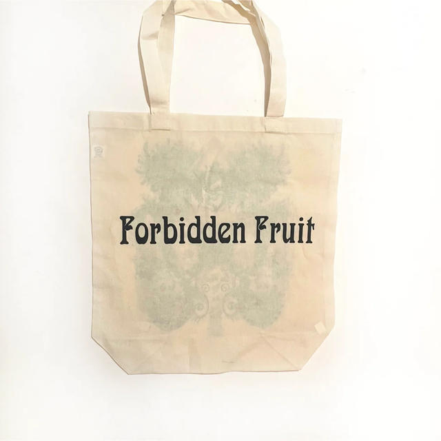 LGB(ルグランブルー)のLGB ルグランブルー　forbidden fruit エコバッグ　トートバッグ レディースのバッグ(トートバッグ)の商品写真