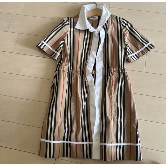 BURBERRY(バーバリー)のバーバリー　キッズ　ワンピース　入学式 キッズ/ベビー/マタニティのキッズ服女の子用(90cm~)(ワンピース)の商品写真