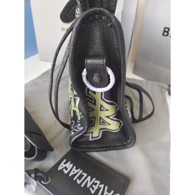 Balenciaga - BALENCIAGAバッグ グラフィティーペイント 2wayの通販 by