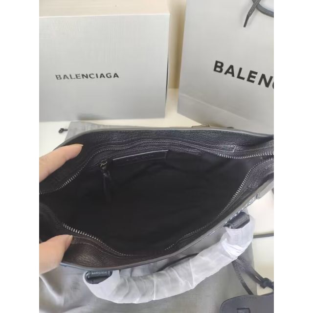 Balenciaga - BALENCIAGAバッグ グラフィティーペイント 2wayの通販 by