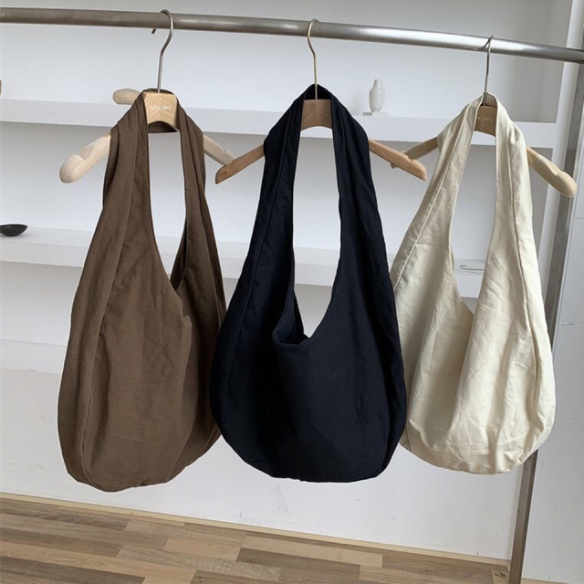 PIEAL  Canvas Big Messenger Bag　黒 メンズのバッグ(メッセンジャーバッグ)の商品写真