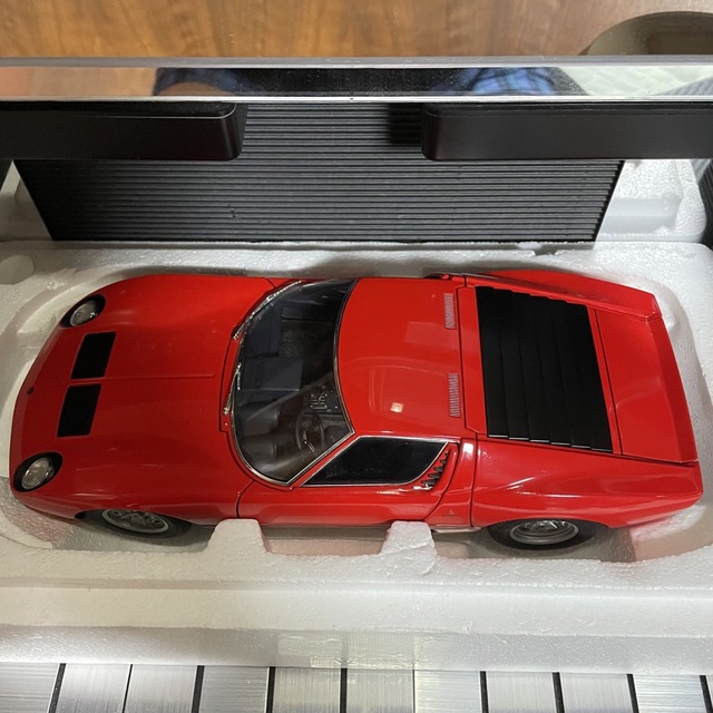 未展示品　オートアート 1/18 ランボルギーニ ミウラ SV レッド