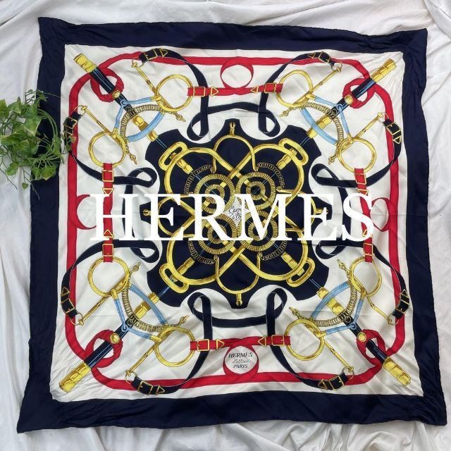 Hermes(エルメス)のHERMES エルメス カレ90　「Eperon dor 黄金の拍車」 スカーフ レディースのファッション小物(バンダナ/スカーフ)の商品写真