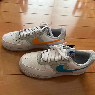 ナイキ(NIKE)のNIKE AIR FORCE 1 '07 LV8 EMB(スニーカー)