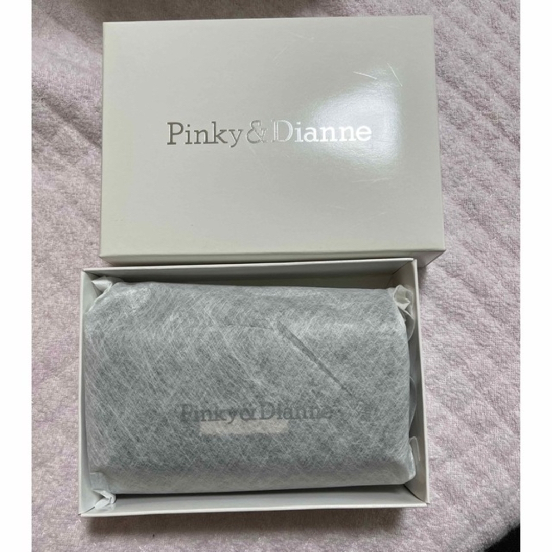Pinky&Dianne(ピンキーアンドダイアン)のPinky&dianne 三つ折財布 レディースのファッション小物(財布)の商品写真