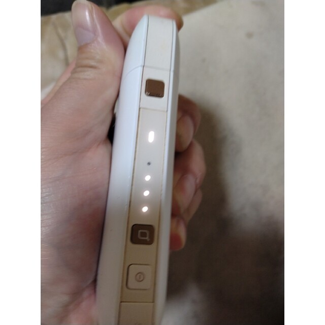 IQOS(アイコス)の☆中古☆難あり☆アイコス2.4プラス☆ホワイト☆ メンズのファッション小物(タバコグッズ)の商品写真