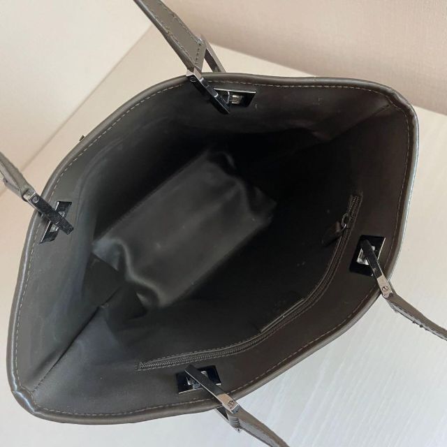 Gucci(グッチ)の✨格安✨ グッチ トートバッグ ハンドバッグ 腕かけ ナイロン シルバーロゴ レディースのバッグ(ハンドバッグ)の商品写真