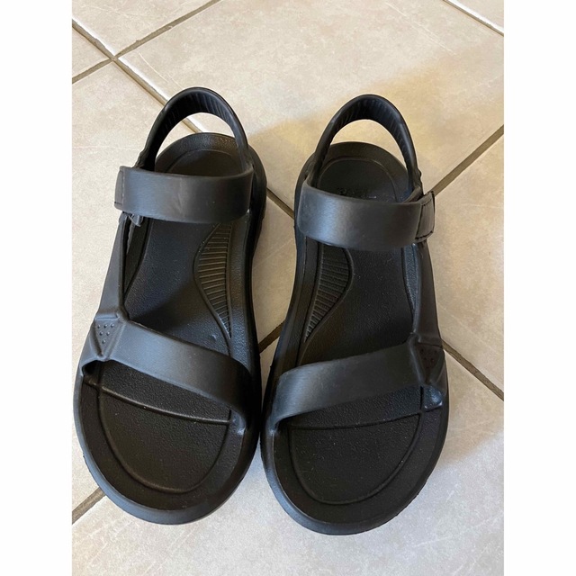 Teva サンダル　ブラック　24cm