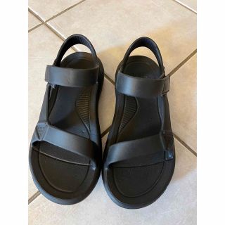 テバ(Teva)のTeva サンダル　ブラック　24cm(サンダル)