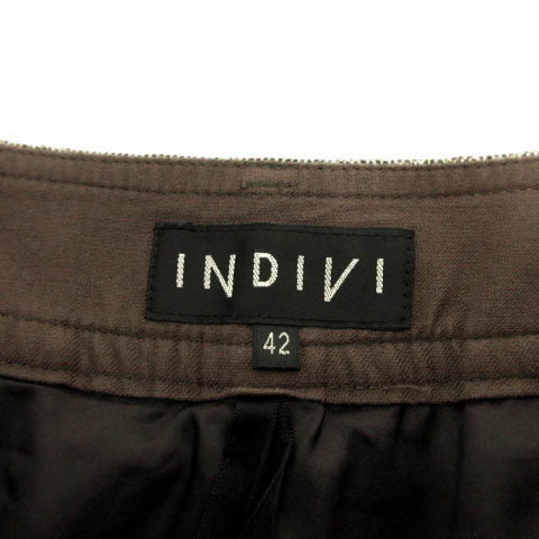 INDIVI(インディヴィ)のINDIVI パンツ ショートパンツ カシミヤ混 ツイード 日本製 茶 白 42 レディースのパンツ(ショートパンツ)の商品写真