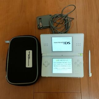 ニンテンドーDS(ニンテンドーDS)のNintendo DS Lite　クリスタルホワイト(家庭用ゲーム機本体)