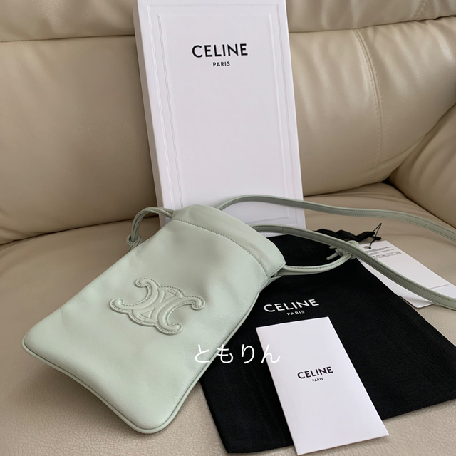 新品未使用　CELINE セリーヌ　モバイル　ポーチ　キュイル　トリオンフ