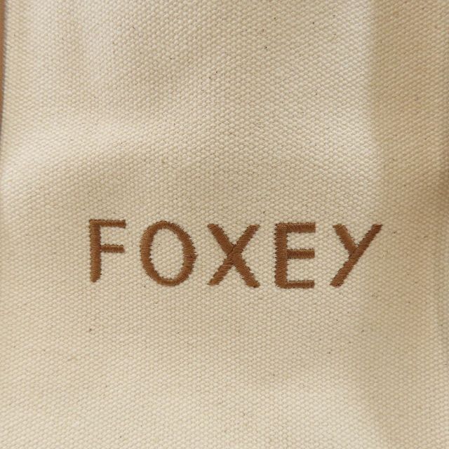 FOXEY(フォクシー)のFOXEY　フォクシー　バイカラーレザトリミングバッグ　非売品　人気ノベルティ レディースのバッグ(トートバッグ)の商品写真