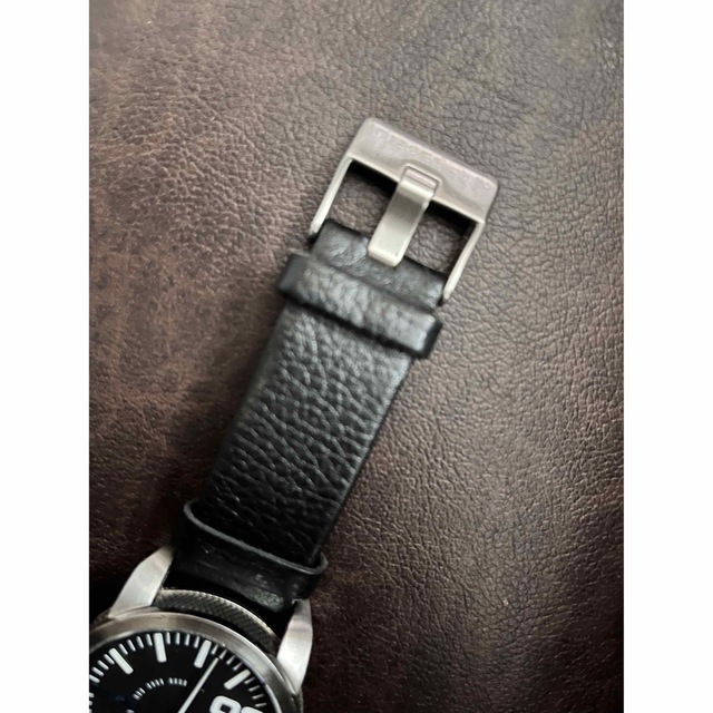 DIESEL(ディーゼル)のディーゼル DIESELクォーツ レザー ビッグフェイス 黒文字盤 メンズの時計(腕時計(アナログ))の商品写真