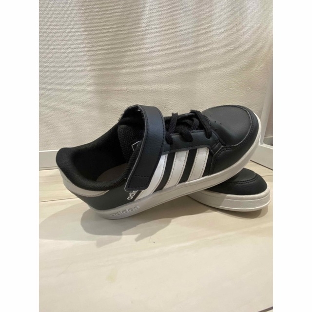 adidas(アディダス)のtomi様専用 キッズ/ベビー/マタニティのキッズ靴/シューズ(15cm~)(スニーカー)の商品写真