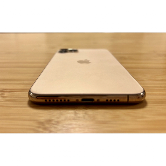 iPhone(アイフォーン)のiPhone 11 Pro Max 64GB スマホ/家電/カメラのスマートフォン/携帯電話(スマートフォン本体)の商品写真