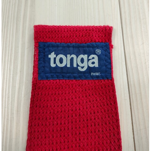 tonga トンガ　抱っこ紐　レッド キッズ/ベビー/マタニティの外出/移動用品(スリング)の商品写真