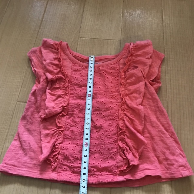 商品】女の子 Tシャツ 80 夏 フリル フリフリ ピンク 袖なしシャツ 現状品 キッズ/ベビー/マタニティのベビー服(~85cm)(Ｔシャツ)の商品写真