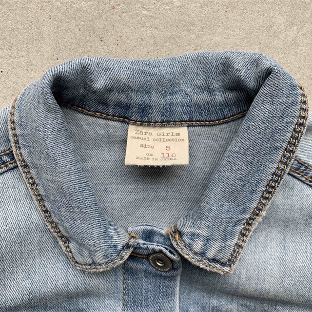 ZARA KIDS(ザラキッズ)のzara baby デニムジャケット キッズ/ベビー/マタニティのキッズ服女の子用(90cm~)(ジャケット/上着)の商品写真