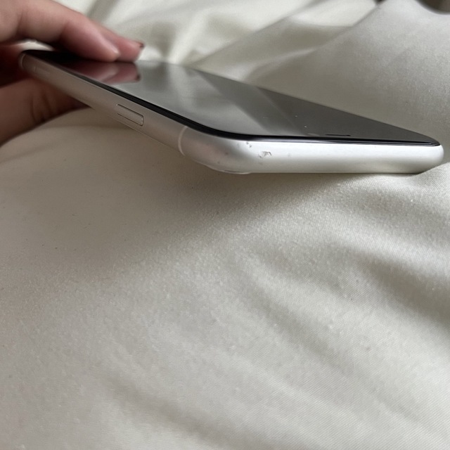 iPhone11 ホワイト 本体 iPhone11 ホワイト 本体