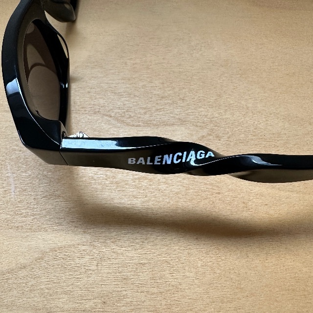 Balenciaga - BALENCIAGA twist logo sunglasses 新品未使用の通販 by