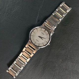 極美品【稼働品】SEIKO　セイコーエクセリーヌ　4J40　グレー　シルバーQZErupur腕時計